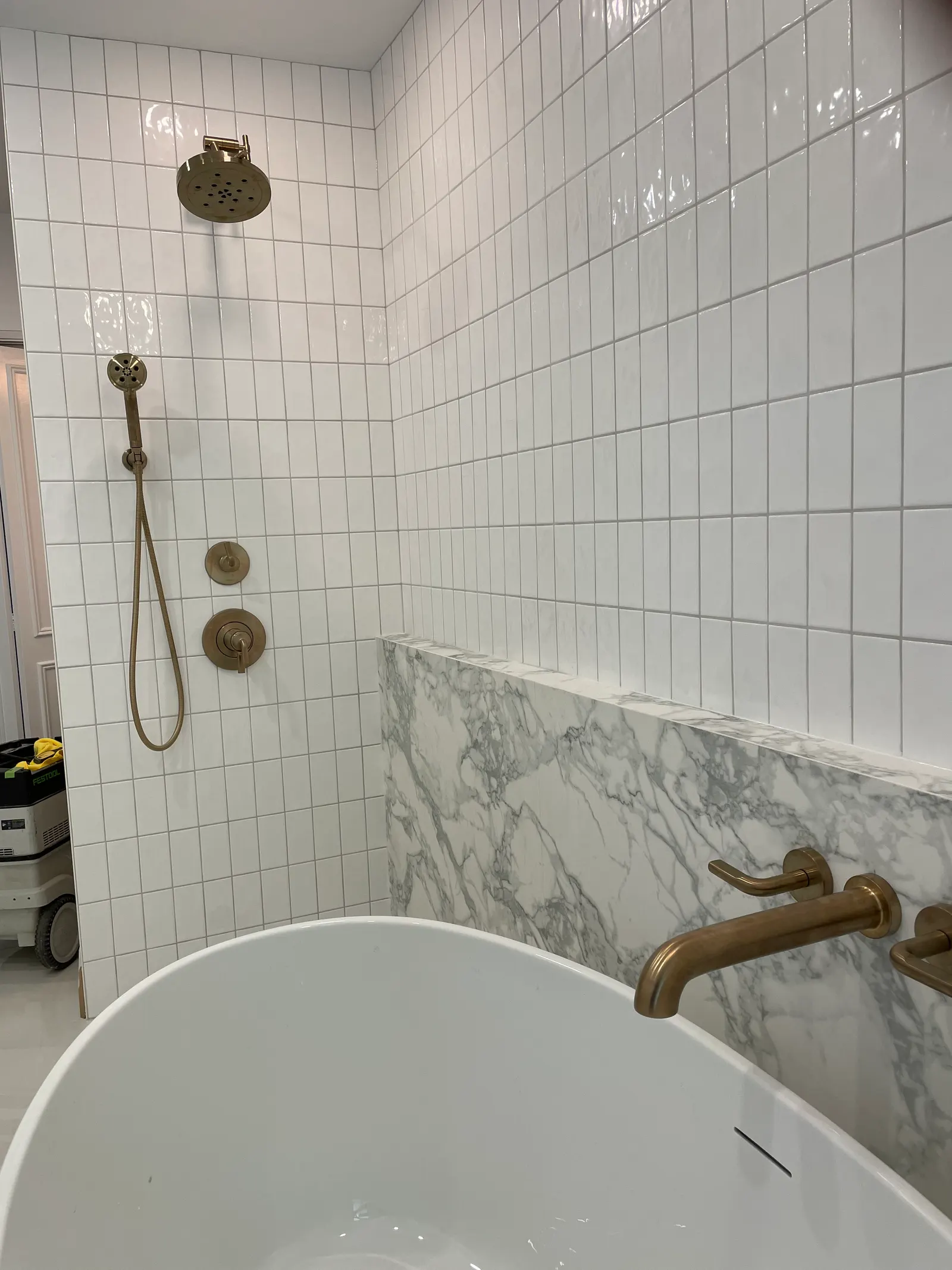 Roncesvalles Bathroom